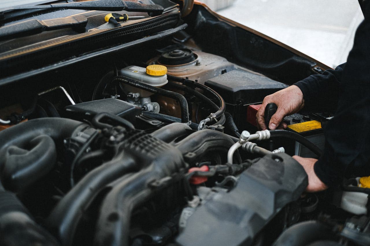 How to Replace the Engine Air Filter — 2022-2025 Honda Civic
